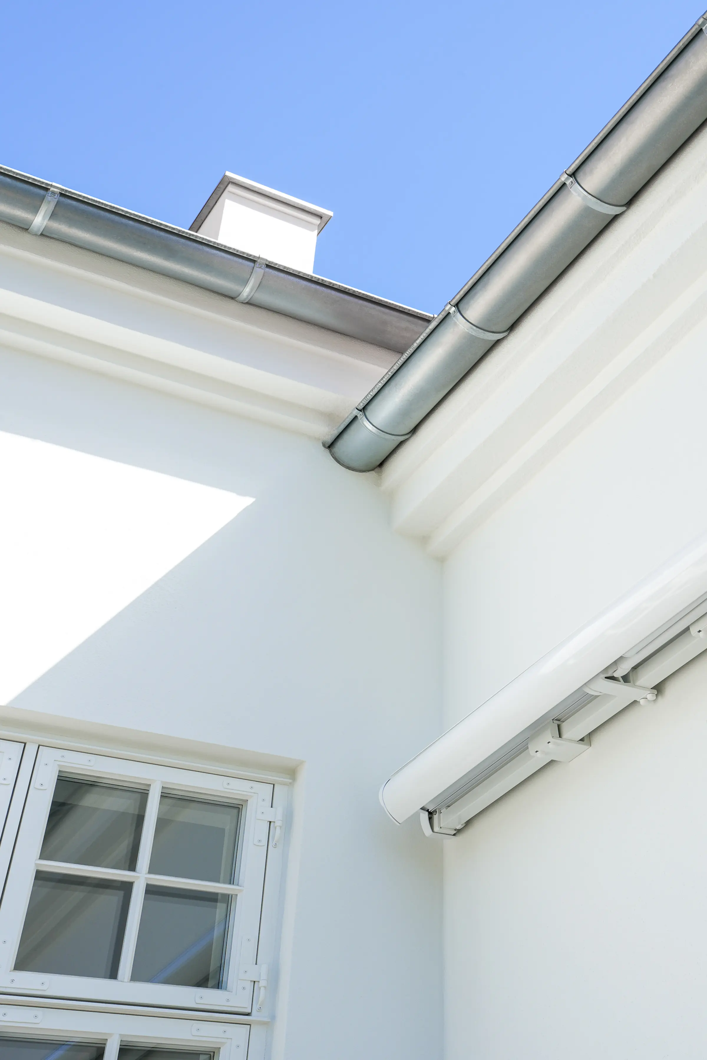 StoDeco StoNordic Facaderenovering Dekorationsprofiler Sokkelpuds Sokkel Sokler Herskabsvilla puds