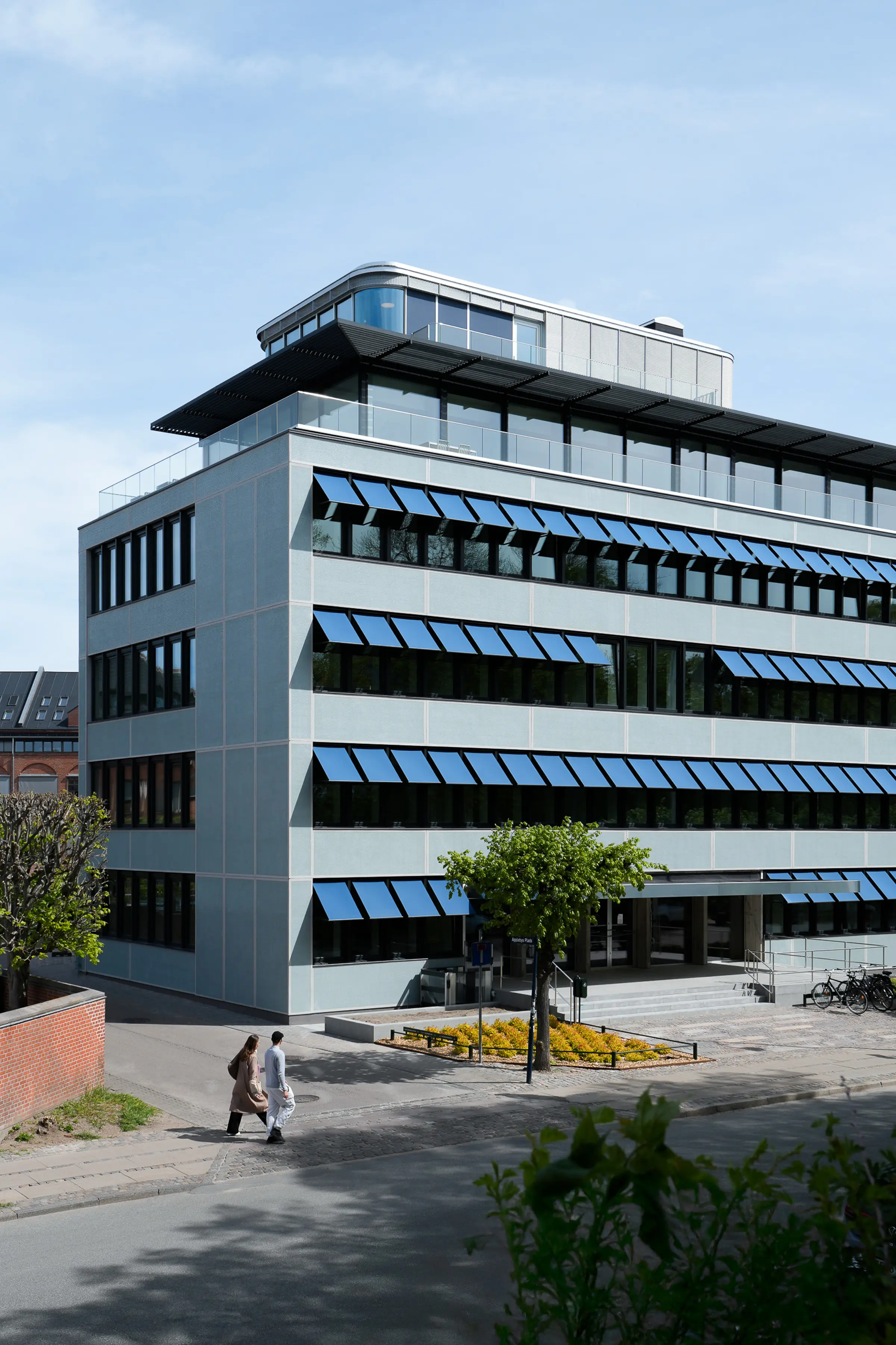 Langebrogade 5 sukkerknalden renovering oprindeligt udtryk glasmosaik danmarks skibskredit sweco