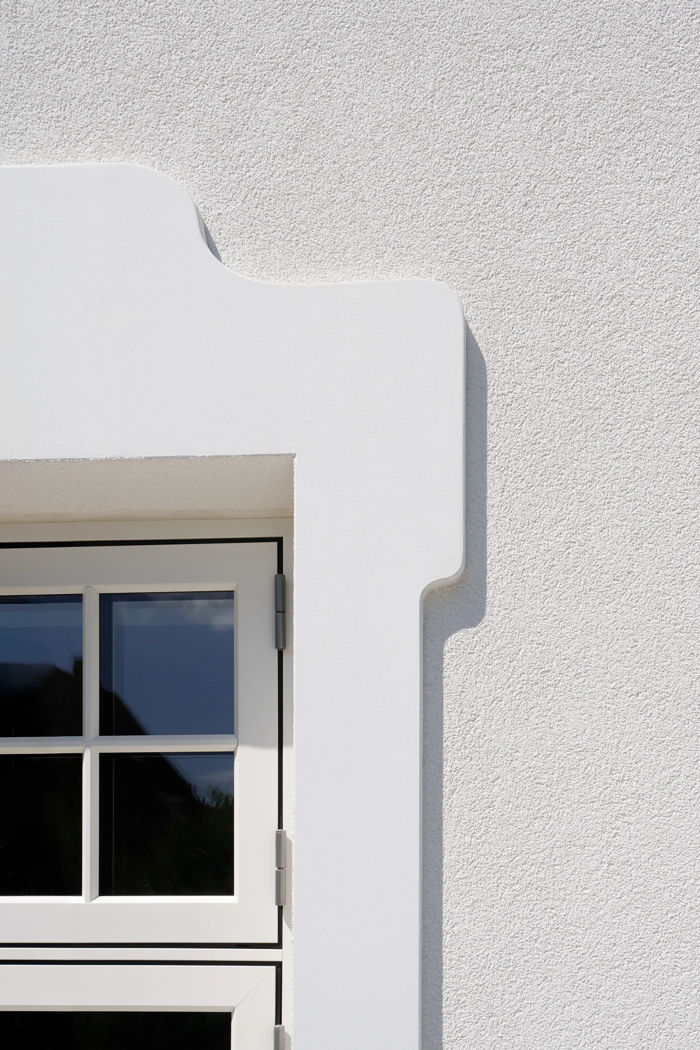 StoDeco StoTherm Facaderenovering Dekorationsprofiler Sokkelpuds Sokkel Sokler Herskabsvilla puds